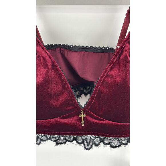 Disturbia Fallen Velour Cross Charm Bralette Womens Size 6 New Oxblood Red - Picture 7 of 10